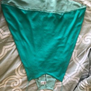 Express shirt size L